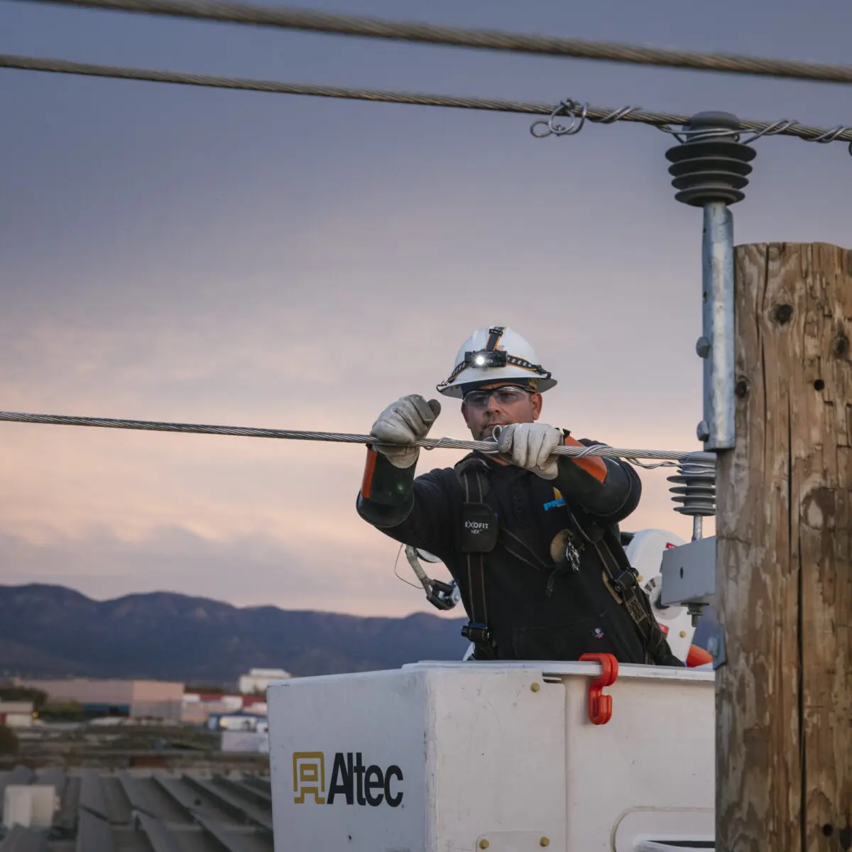 Affulent neighborhoods that blocked PNM substation now face summer power outage warnings