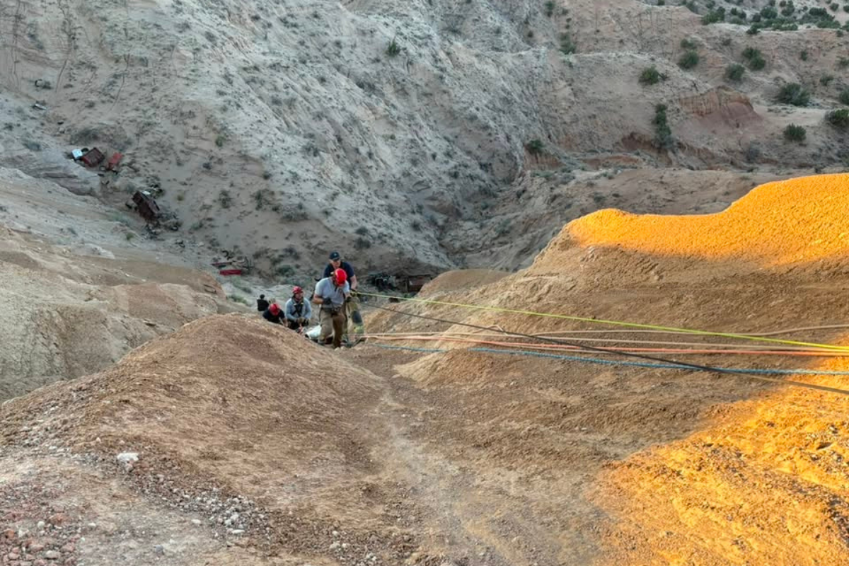 Technical rescue teams conduct a high-angle extraction of passengers after a side-by-side vehicle rolled into a steep ravine near Southern Blvd. and 60th St. NW. The coordinated effort involved Rio Rancho Fire Rescue and the Rio Grande Basin Rescue Team. (RRFR)
