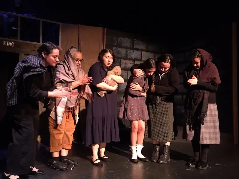The women of Esperanza (Courtesy of Teatro Paraguas)