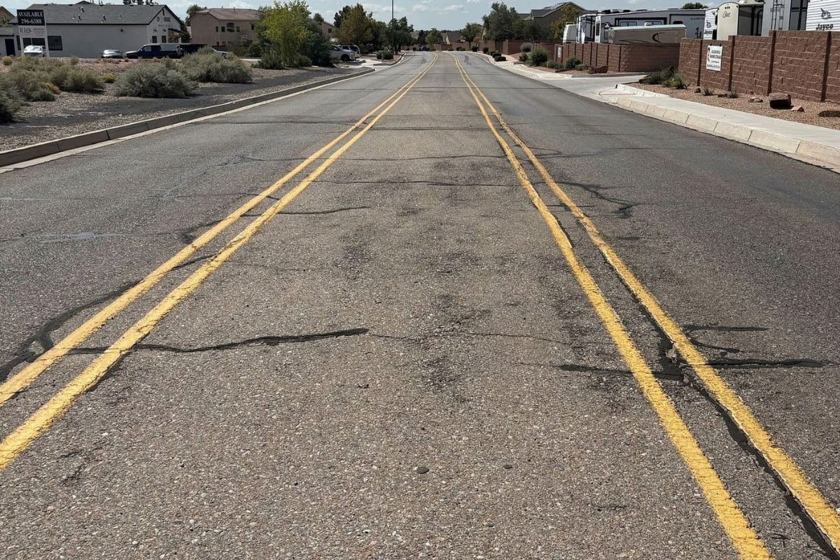 Drivers heading south on Western Hills Drive will have to take the long way around starting Monday, when the city closes the southbound lanes between Southern and Cabezon boulevards for a $2.3 million rebuild.