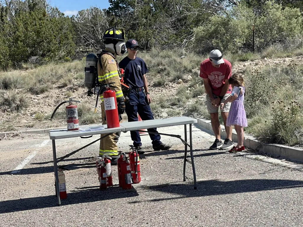 The Placitas Resilience & Emergency Preparedness Alliance (PREP) and Placitas Volunteer Fire Department Station No. 41 teamed up for an open house that centered on training anyone who was interested in proper fire extinguisher use.