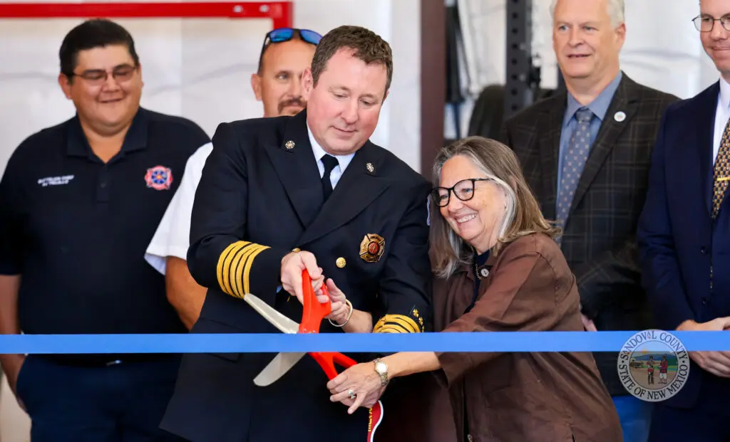 Commissioner Katherine A. Bruch and Fire Chief Chris Bagley cut the ribbon for Fire Station 34
Cuba-NW! Back row, from right: Deputy County Manager Eric Masterson; County Manager Wayne
Johnson; Anthony Leyba, State Fire Marshal’s Office; and AJ Trujillo, Chief, District 3 Volunteer Fire
Station.
