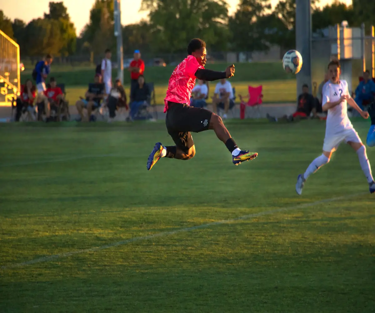 Roswell forward Debrice Ashung scores a goal against Carlsbad.