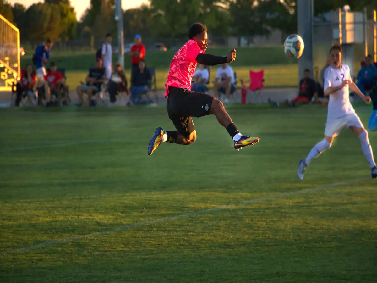 Roswell forward Debrice Ashung scores a goal against Carlsbad.