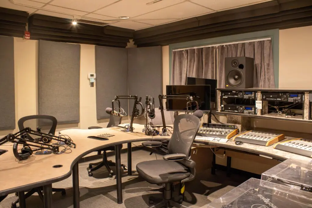 A studio at the KUNM offices (Photo by Sara Atencio-Gonzales)