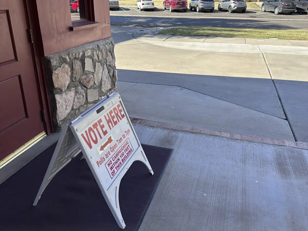 Roswell poll position: State spells out who can — and can’t — hang around while you vote