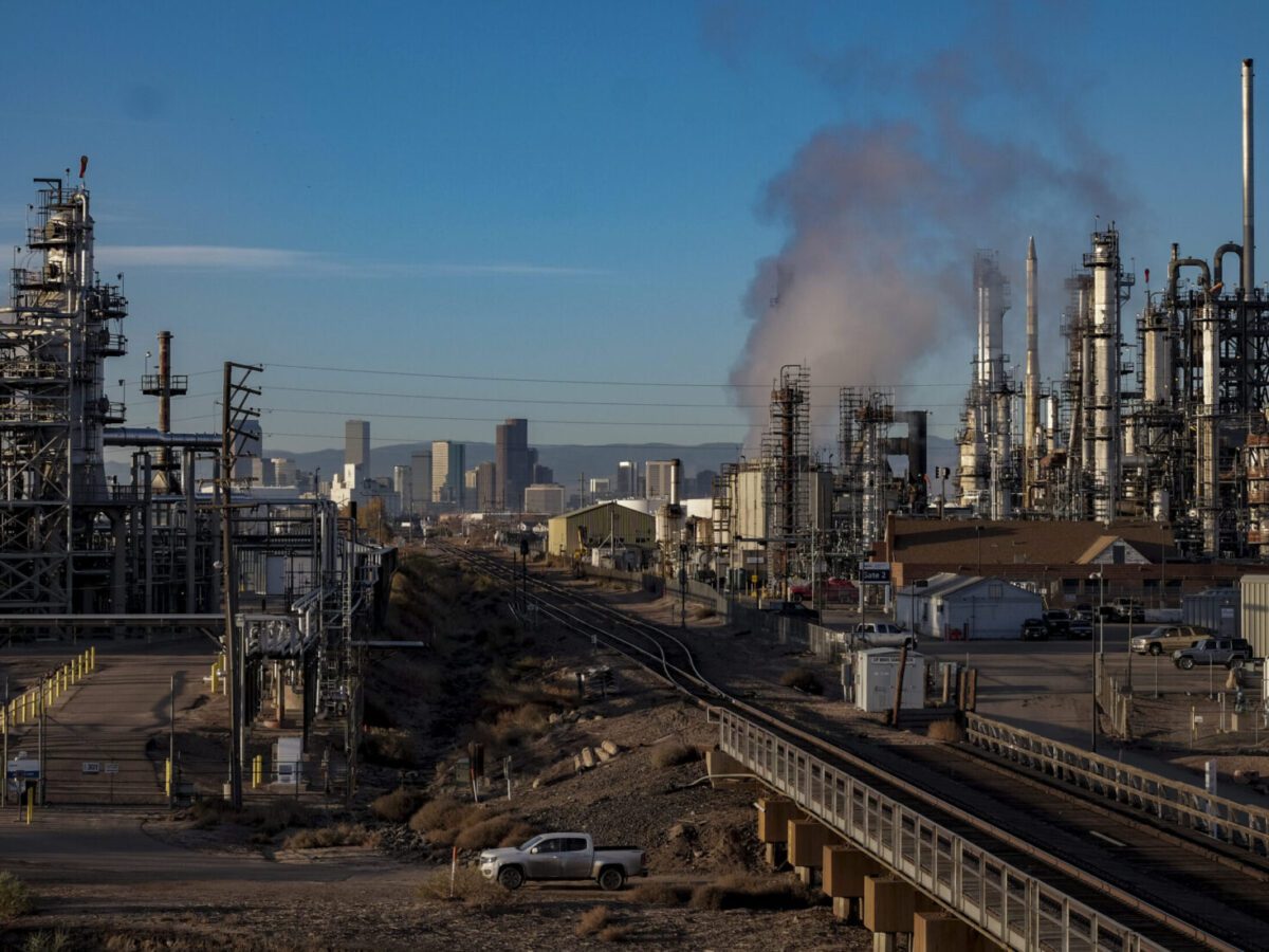 The Suncor Energy oil refinery in Commerce City, Colorado, frames the Denver skyline. Bonnie Jo Mount/The Washington Post