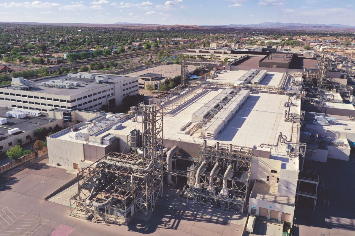 Intel Corp. has told state officials it’s laying off workers at the Rio Rancho plant.