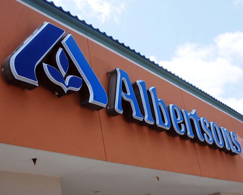 "Albertsons Store Closings" by werthmedia is licensed under CC BY-NC 2.0.