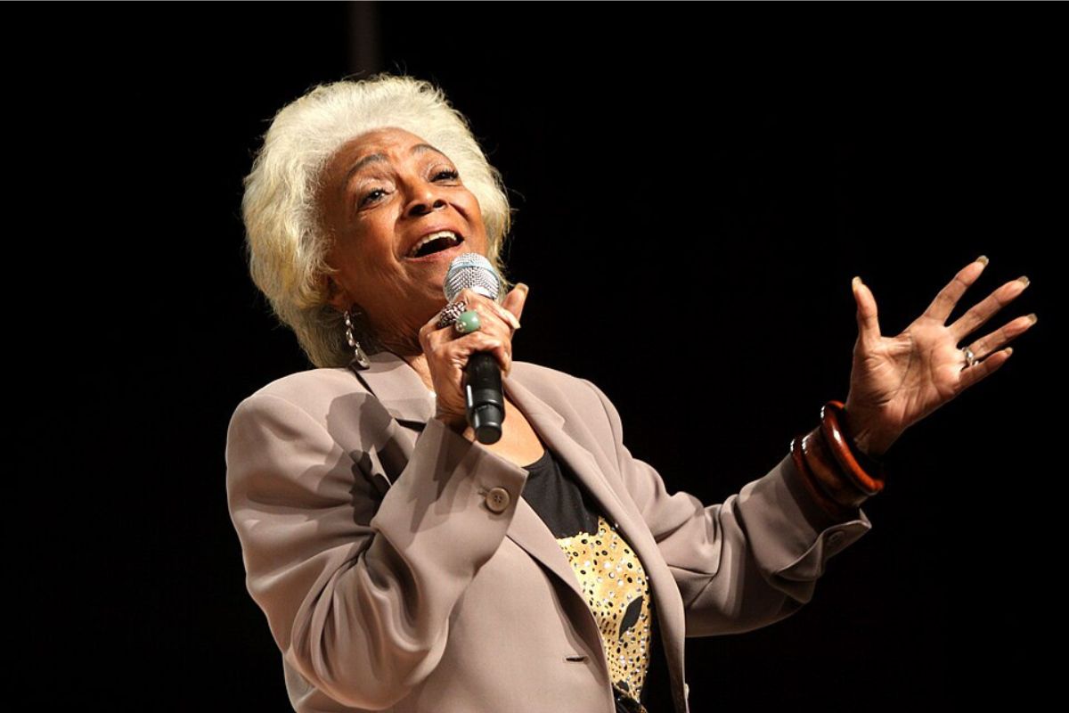 Nichelle Nichols speaking at the 2013 Phoenix Comicon at the Phoenix Convention Center in Phoenix, Arizona.