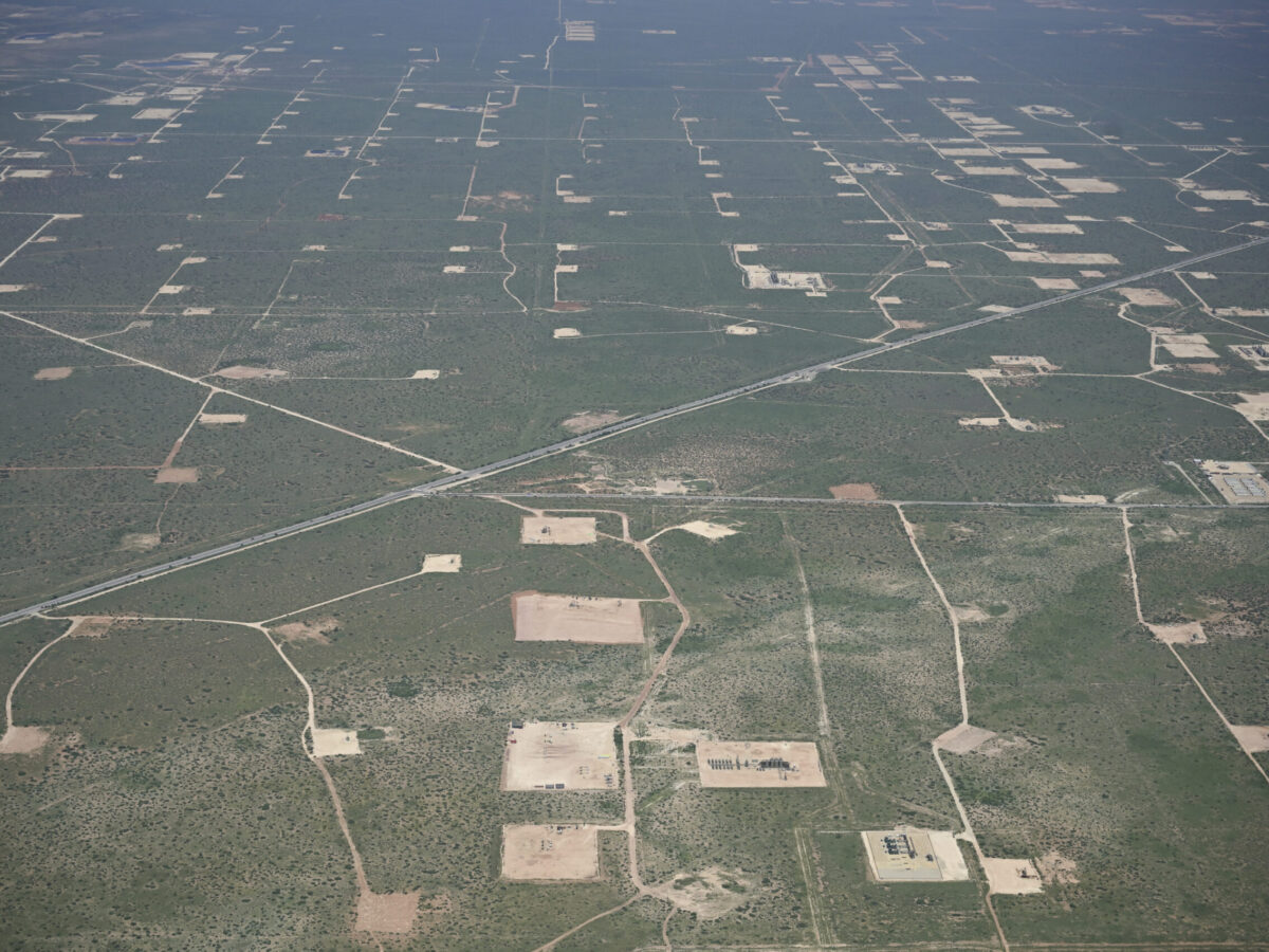 Aerial view of new oil and gas well operations in New Mexico near the Texas border in June. Photo: Jerry Redfern. Aerial support provided by LightHawk.